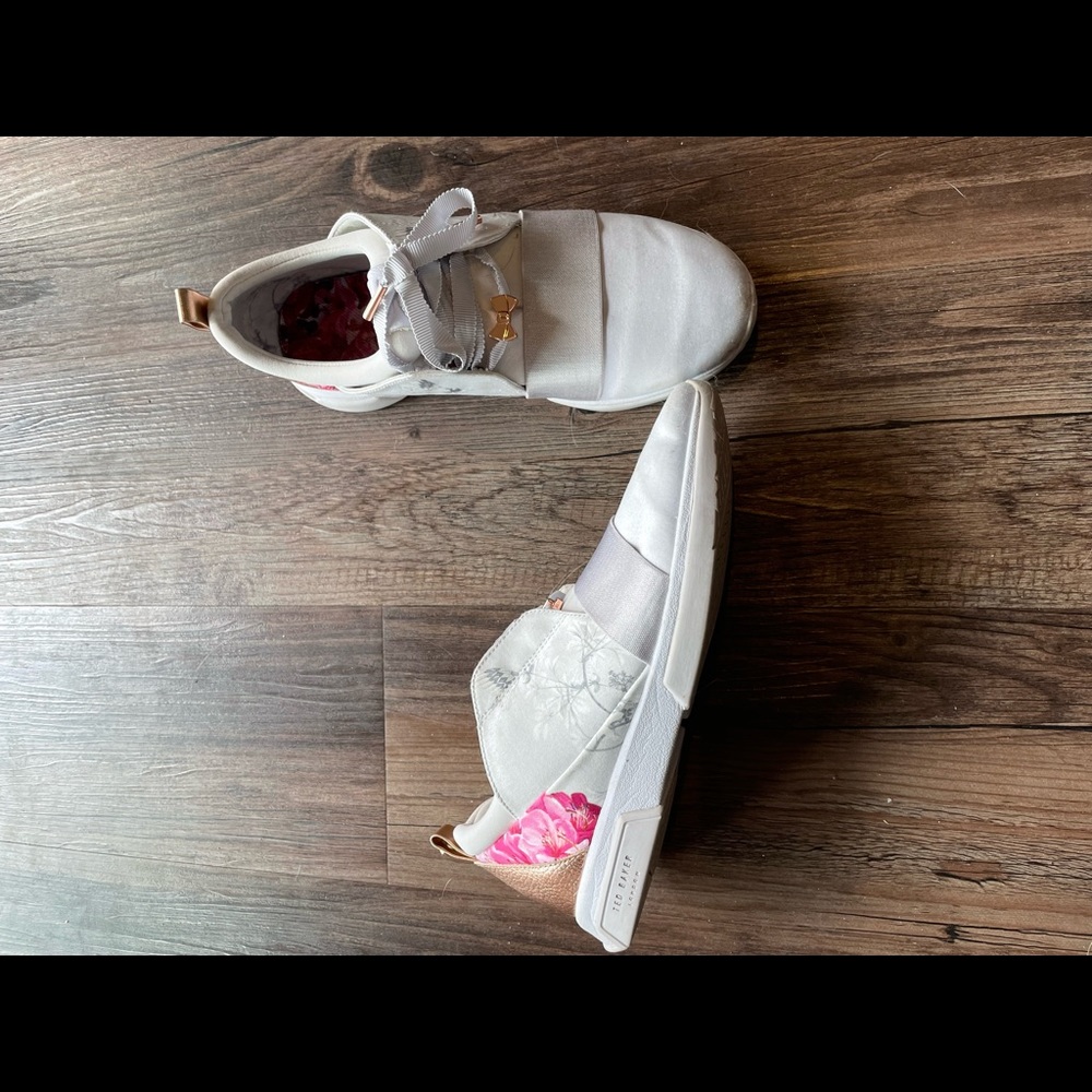Ted Baker London Floral Sneaker
